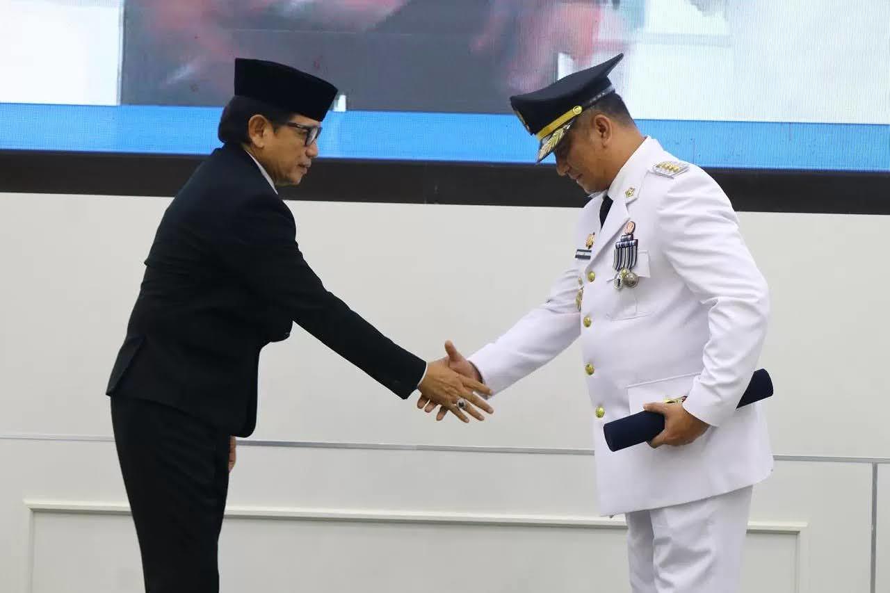 Afandy Dilantik Sebagai Penjabat Walikota Tual, Ini Pesan PJ Gubernur 