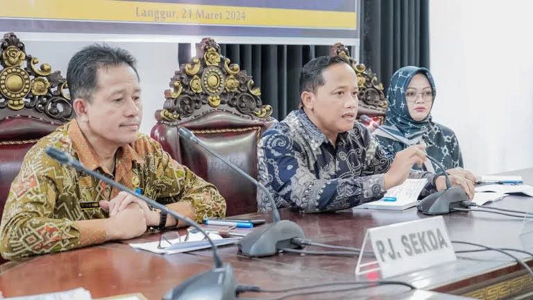 Pimpin Rapat TPPS, Jasmono: Persoalan Stunting Di Malra Adalah Tanggungjawab Bersama