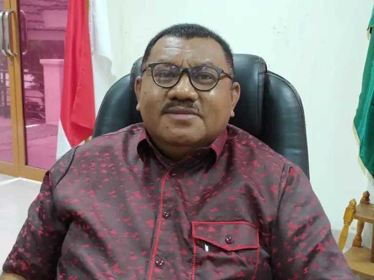 Malas Hadiri Rapat dengan DPRD, Wenno Desak Gubernur Maluku Hadiri Paripurna LPJ