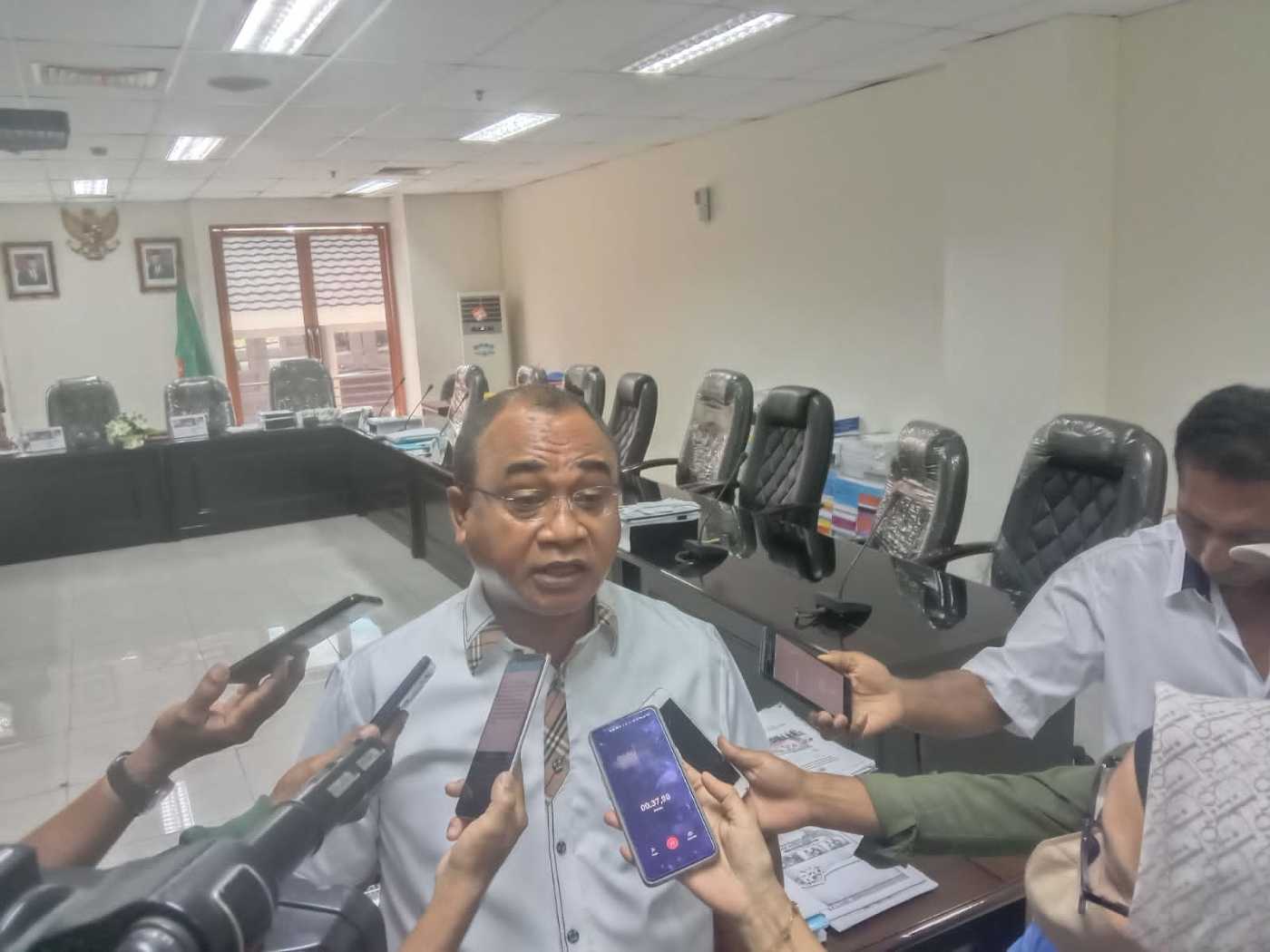 Komisi II DPRD Provinsi Maluku Panggil Pertamina Dan Bulog Soal Stok Mitan dan Pangan Masuk Puasa Dan Idul Fitri 