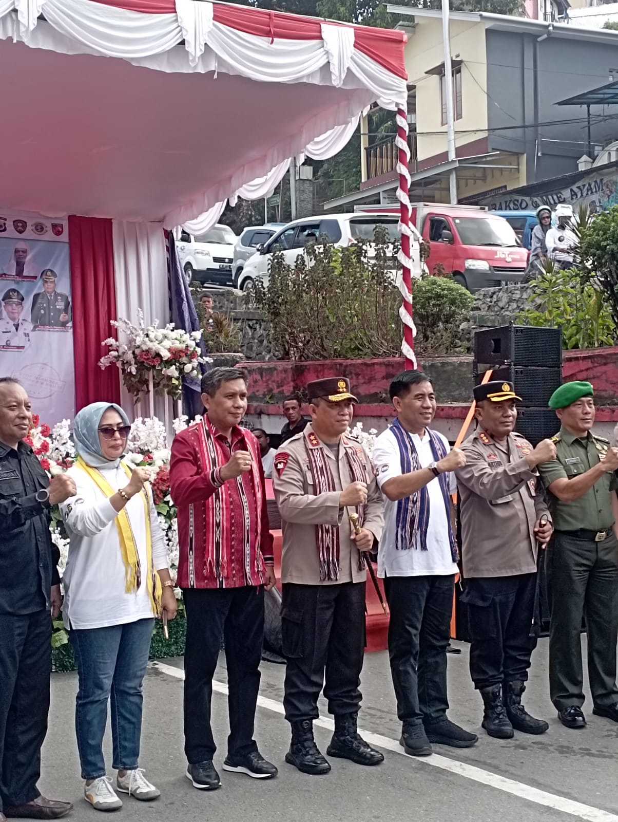 Pj Walikota Ambon Hadiri Deklarasi Negeri Batumerah Bebas Narkoba Dan Tertib Kamtibmas