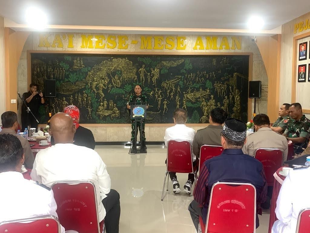 Dandim 1504/Ambon : Gelar Forum Diskusi Bersama Forkopimda Malteng & Raja-Raja Sepulau Haruku Pada Penutupan Opster TNI Tahun 2023