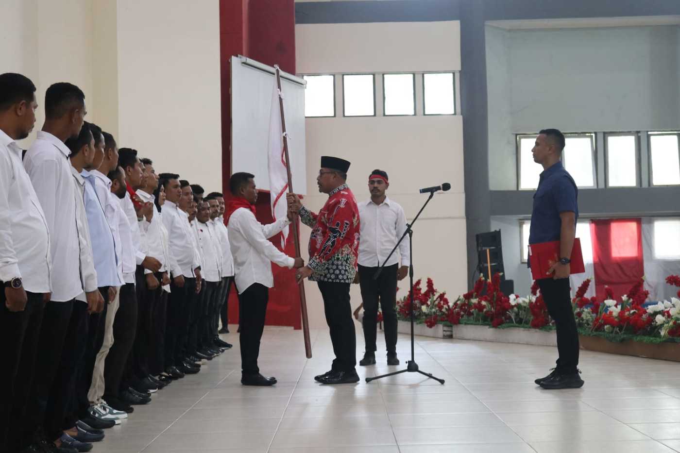 GUBERNUR AJAK KONSORSIUM PEMUDA SERAM BANGKIT BERSAMA PEMDA MEMAJUKAN MALUKU 