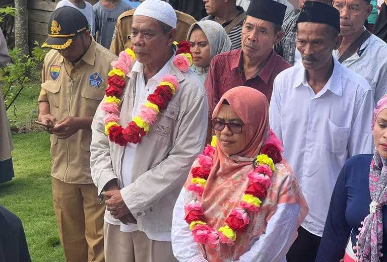 Turun ke Hatawano, Turaya Samal Disambut dengan Meriah