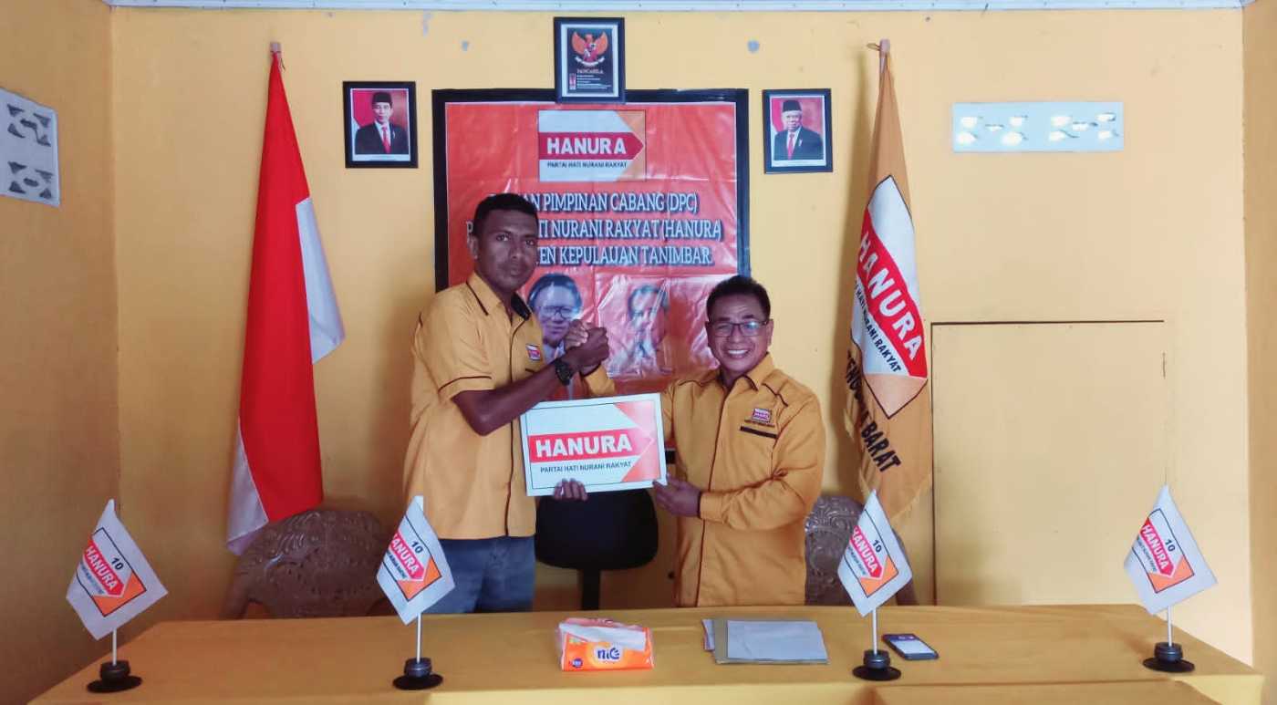 Justus Akakip Kembalikan Berkas ke Hanura, Tanimbar Butuh Perubahan