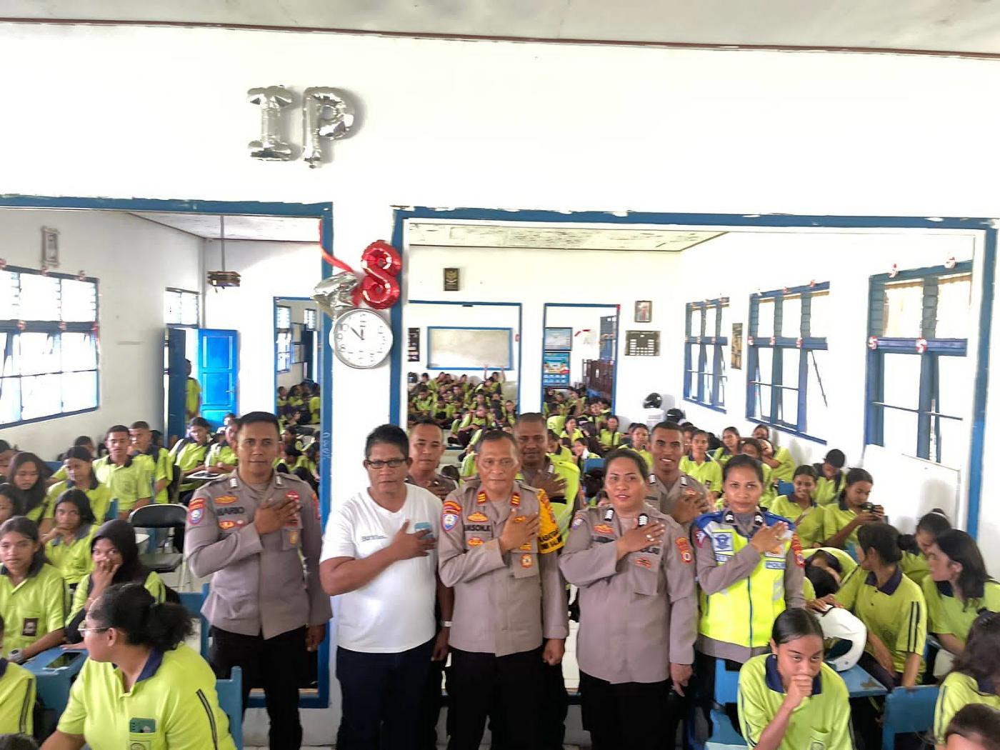 Wujudkan Police go to School, Polres Kepulauan Tanimbar gencar lakukan Sosialisasi