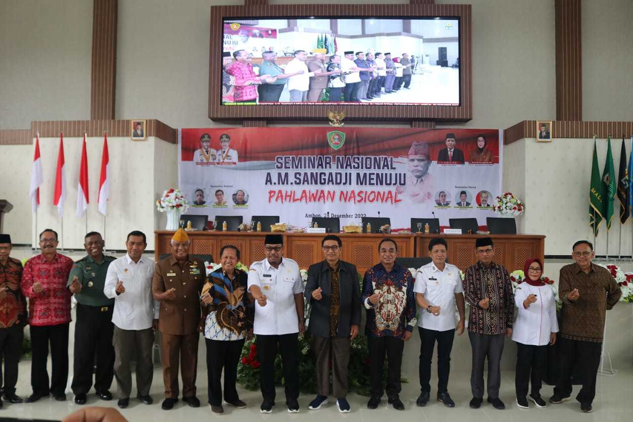 Gubernur Murad Buka Seminar Nasional AM Sangadji Jadi Pahlawan Nasional