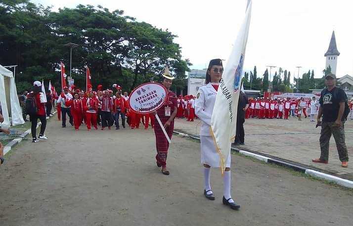 Defile Kontingen 11 Kabupaten/Kota Awali Pembukaan POPMAL IV