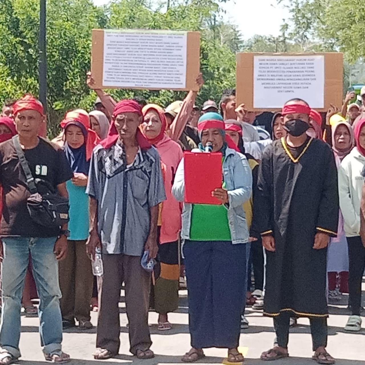 Di Ruas Jalan Trans Seram, Warga Dan Kepala Soa Kawa Gelar Vidio Bandingan Bela PT. SIM