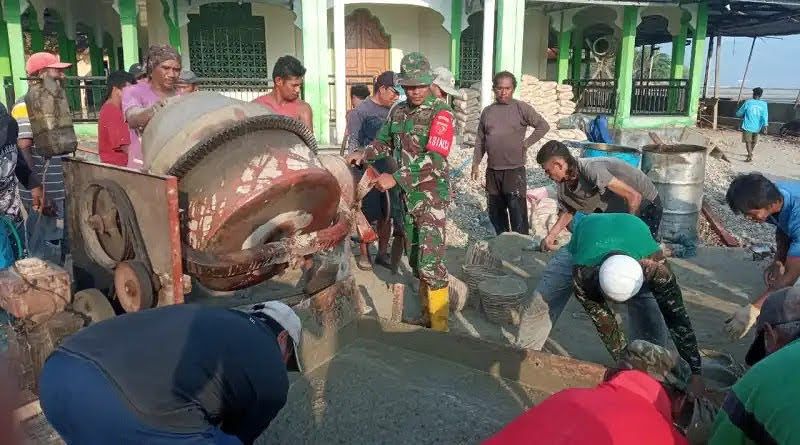 Kodim 1504/Ambon : Babinsa Koramil 1504-04/Salahutu Wujudkan Keharmonisan & Tingkatkan Kebersamaan Diwilayah