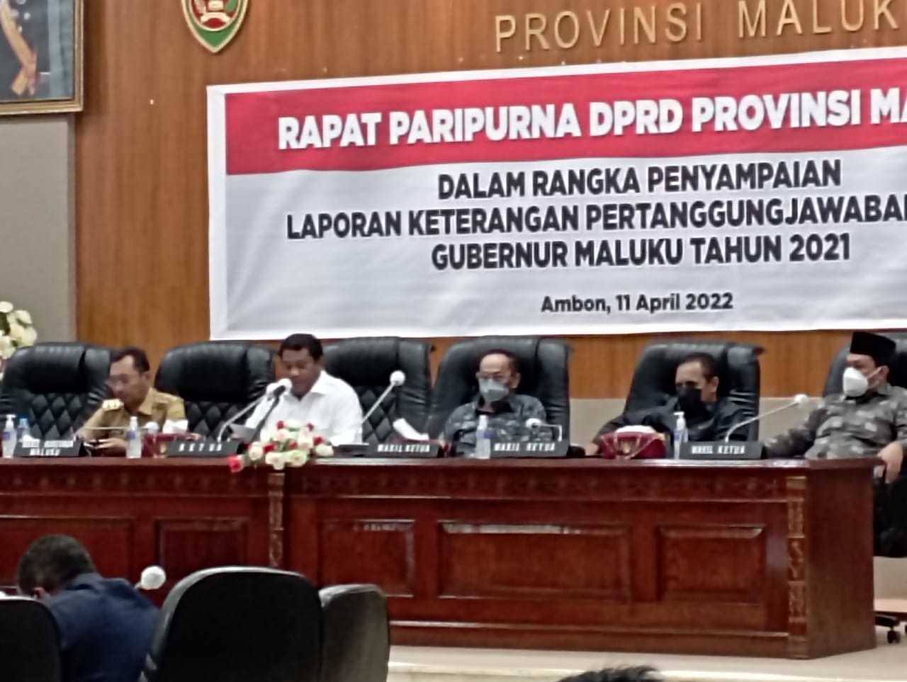 Wattimury Pimpin Rapat Paripurna DPRD Dalam Rangka Penyampaian LKPJ Gubernur Tahun 2021