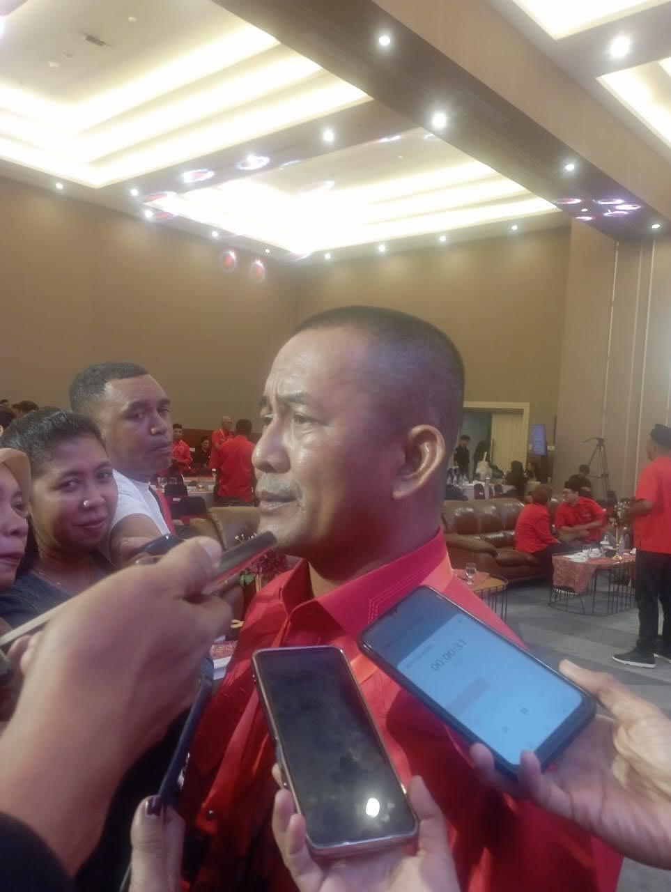 Upulatu Nikijuluw :  Rebut Posisi Ketua DPRD Hidupkan Struktur Partai Hingga Akar Rumput