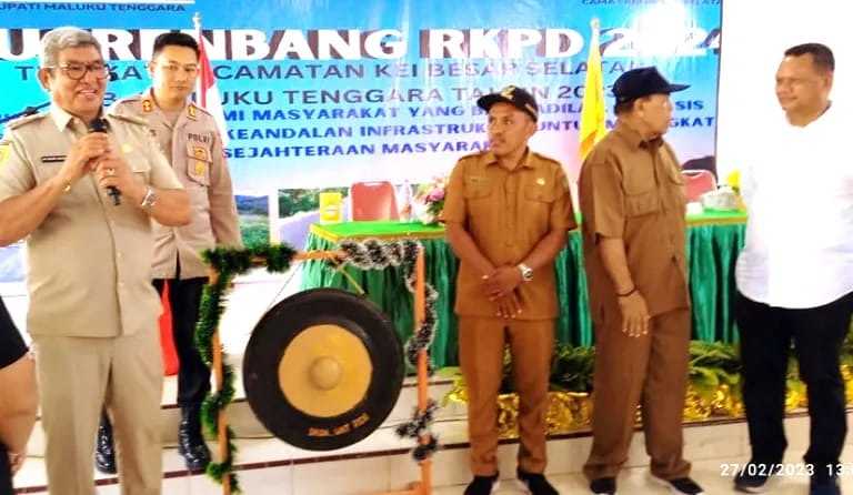 Buka Musrembang Kei Besar Selatan, Bupati Hanubun: Saya Harus Melayani