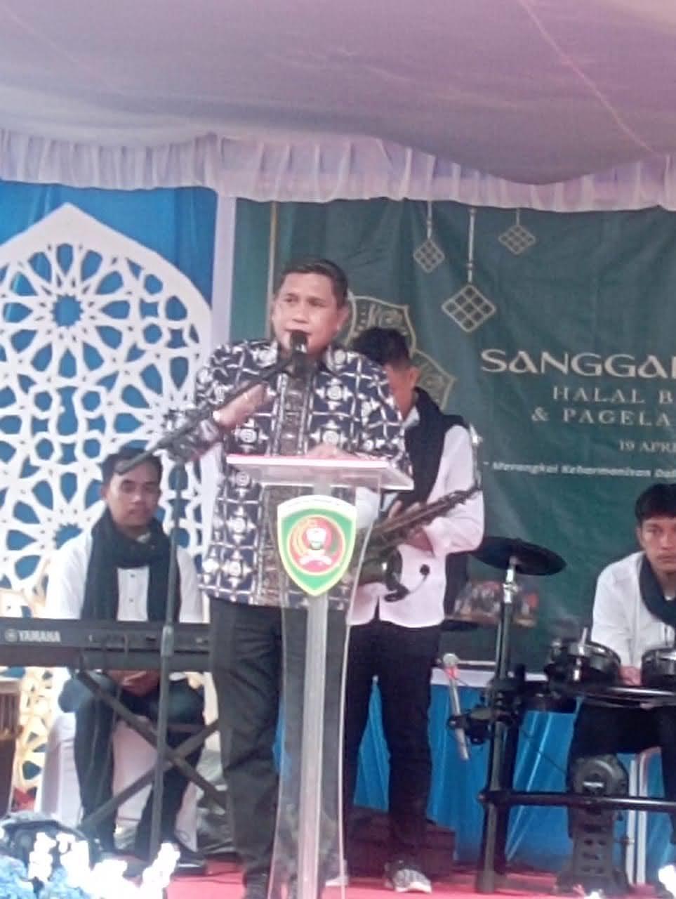 Wattimena Saat Halal BI Halal Dan Pagelaran Seni Oleh Sanggar Khayla.