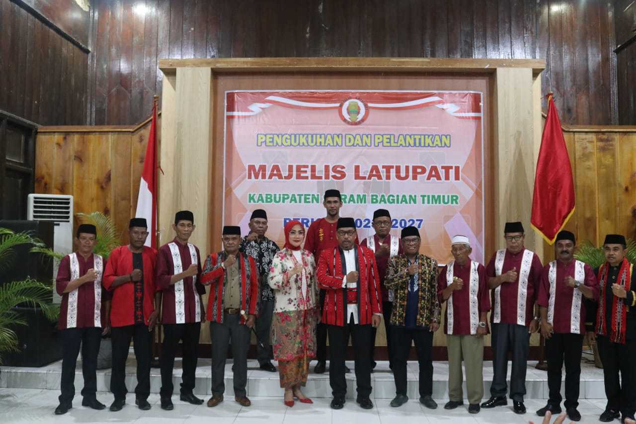 HADIRI PELANTIKAN MAJELIS LATUPATI KAB.SBT, GUBERNUR AJAK JAGA PERSATUAN SESAMA ANAK NEGERI