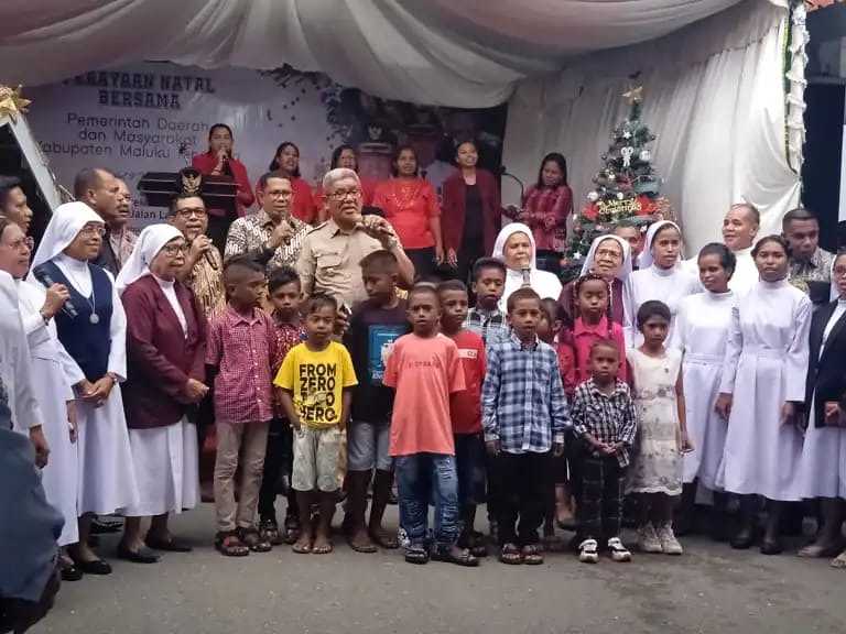 Pemkab Malra Gelar Natal Bersama Masyarakat, ini Pesan Bupati Hanubun