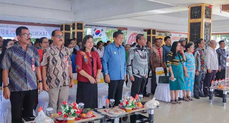 Penjabat Wali Kota Ambon Apresiasi Expo Pendidikan dan Seni IAKN