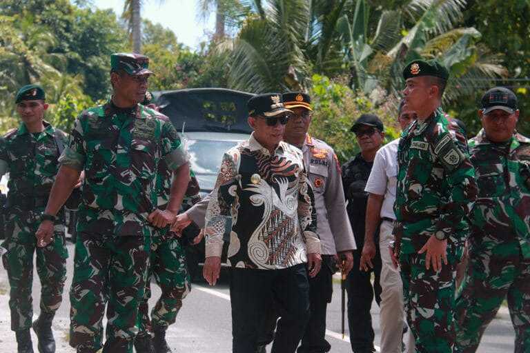 Dansatgas Dampingi Danrem 151/BNY Buka Operasi Teritorial TNI TA 2023 Di Wilayah Pulau Haruku