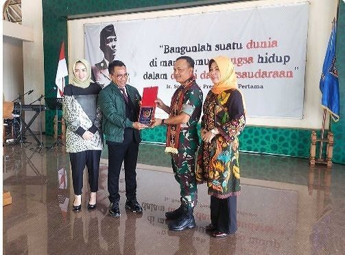 MARASABESSY SAMBUT KUNJUNGAN DANREM 151 BINAIYA- AKAN BERKOLABORASI UNTUK KEDAMAIAN MALTENG