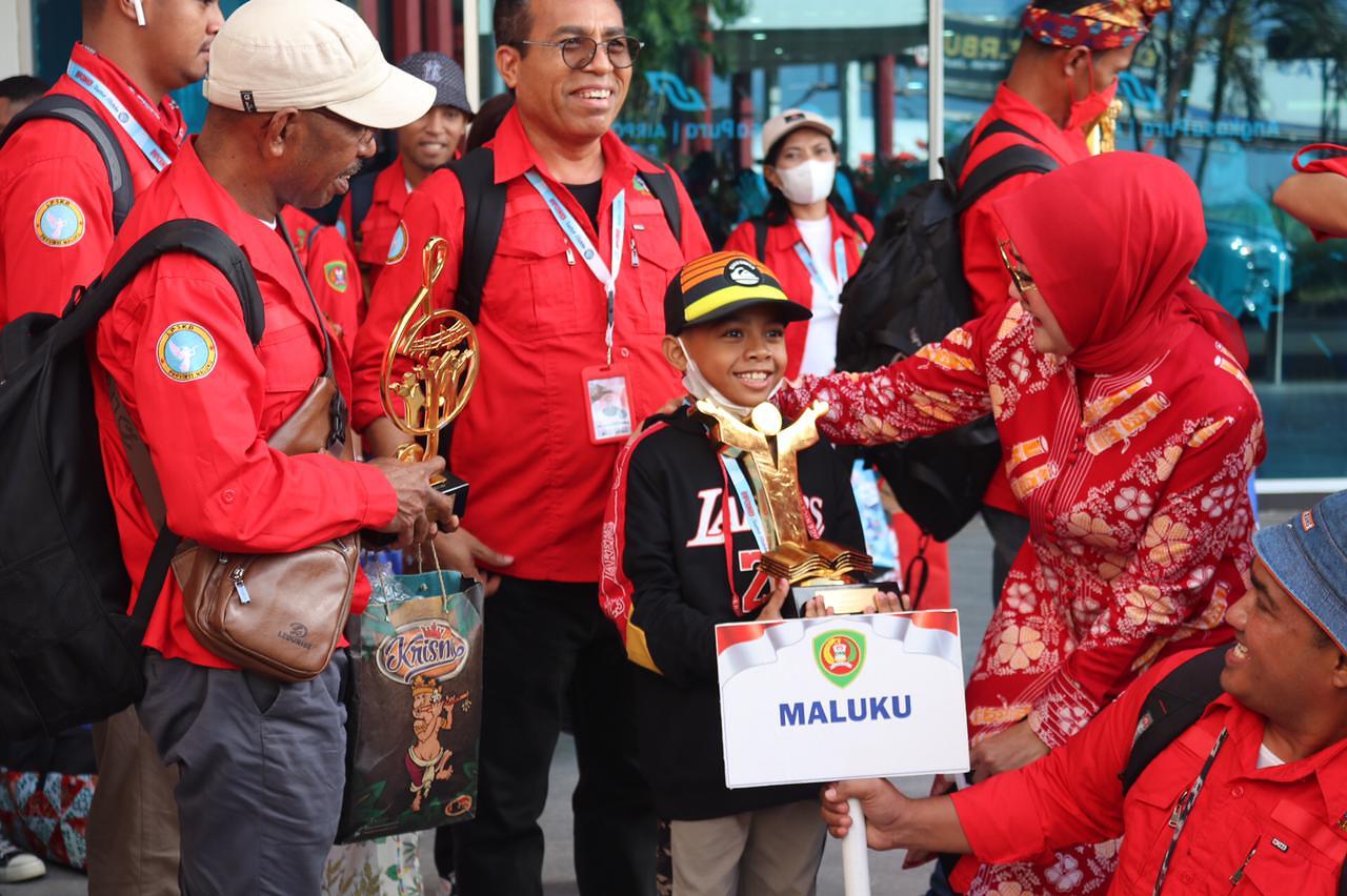 Tiba Di Ambon, Kontingen Pesparani Katolik II Maluku Disambut Isteri Gubernur dan Pj. Sekda Maluku