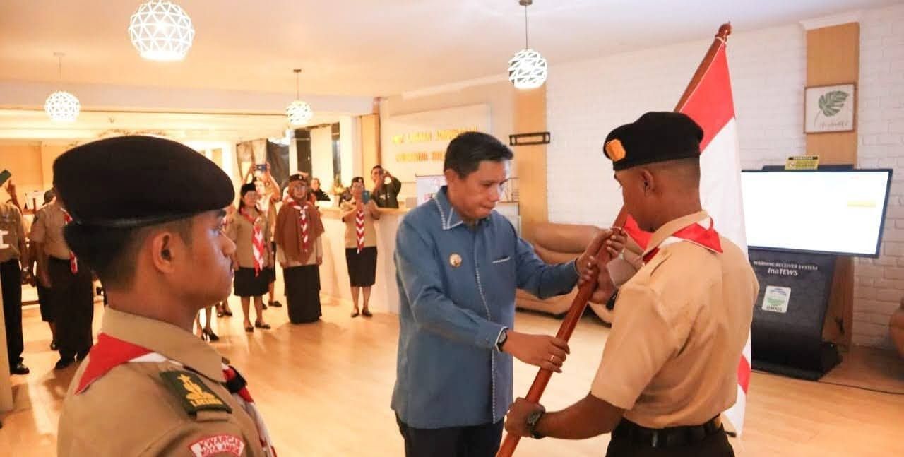 PJ Walikota Ambon Melepas 43 Anggota Pramuka Kwarcab Kota Ambon Ikut Raimuna Nasional