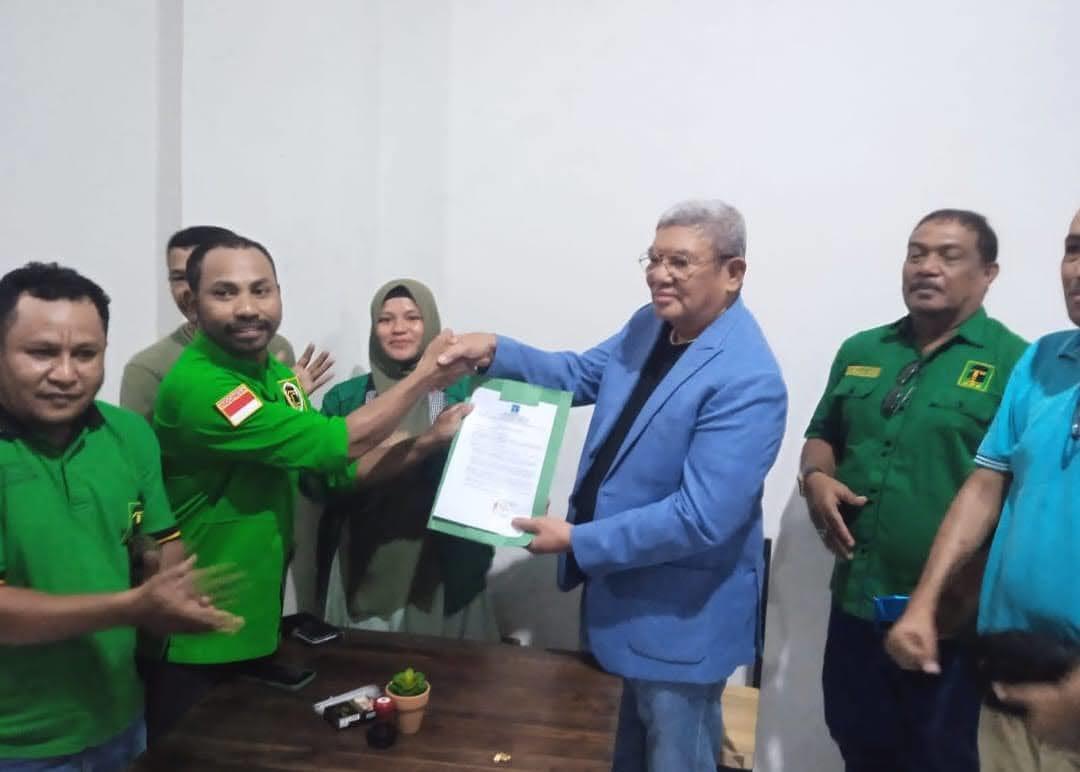 Pengurus Dan Anggota DPC PPP Malra Nyatakan Sikap Dukung Paslon MTH-VIALI.