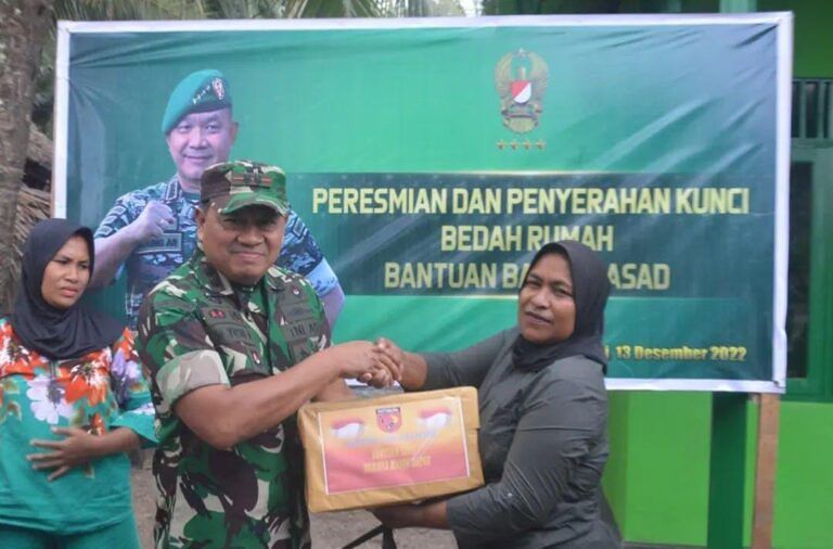 Peresmian dan Penyerahan Kunci Bedah Rumah Bantuan Kasad