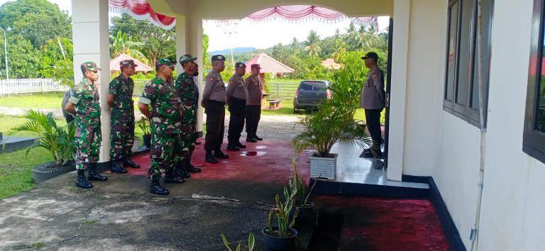 Sinergitas TNI, Polri Gelar Patroli Gabungan Di Kairatu Barat