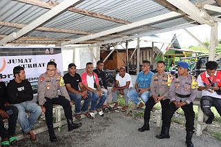 Jumat Curhat Kapolres SBB Bersama Masyarakat Tukang Ojek Dalam Rangka Cooling System' 