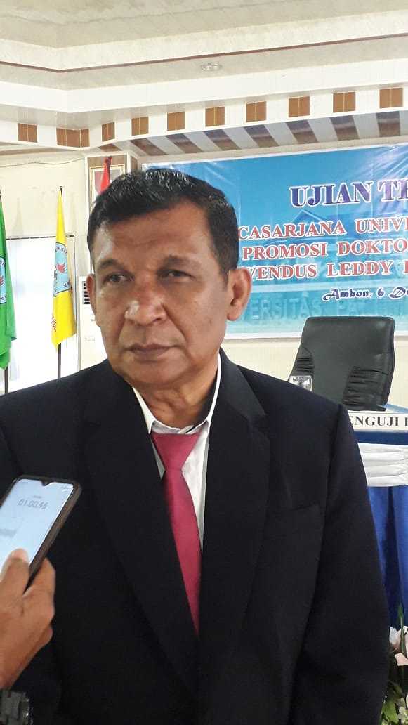 Leddy Frans Pattinasarany Dipromosikan Sebagai Doktor Ilmu Hukum