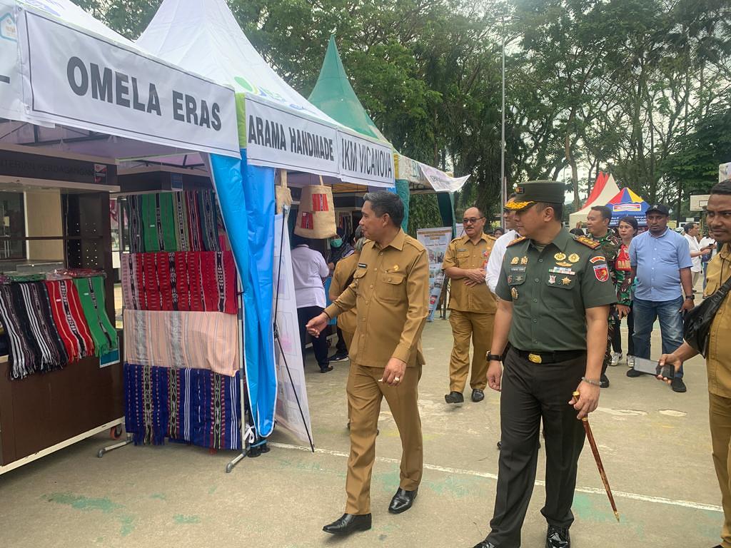 Kodim 1504/Ambon & Jajaran Dukung Penggiatan Ekonomi Kreatif Masyarakat Melalui Mini Expo Pemerintah Kota Ambon