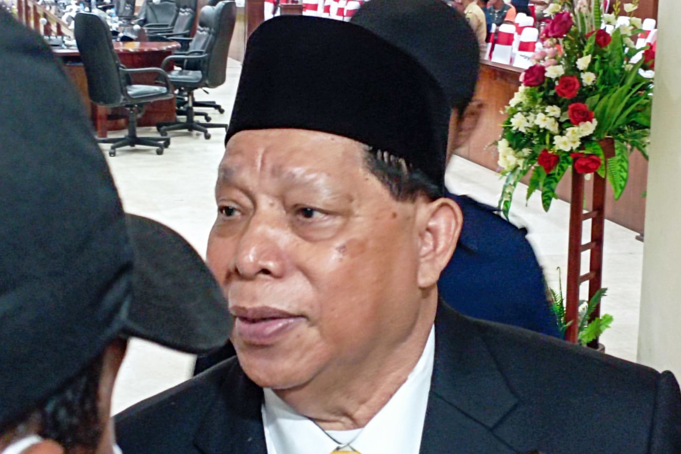 Yunus Serang Dilantik Jadi Anggota DPRD Provinsi Maluku.