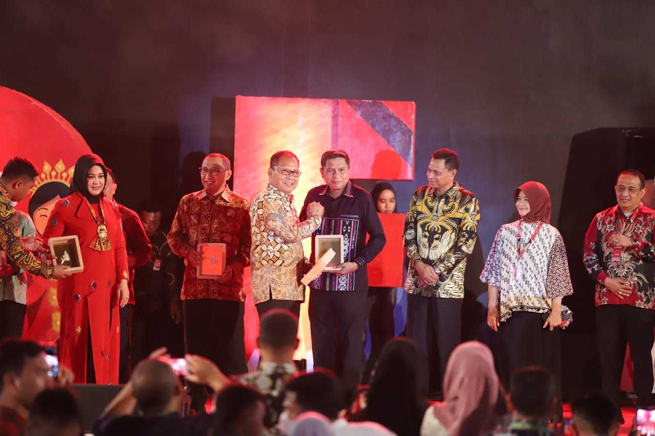 Pj Wali Kota Ambon Hadiri Gala Dinner APEKSI 2023