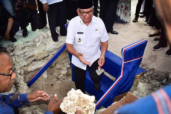 Bupati Menempatkan Batu Pertama Pembangunan MTSN 1 Malra