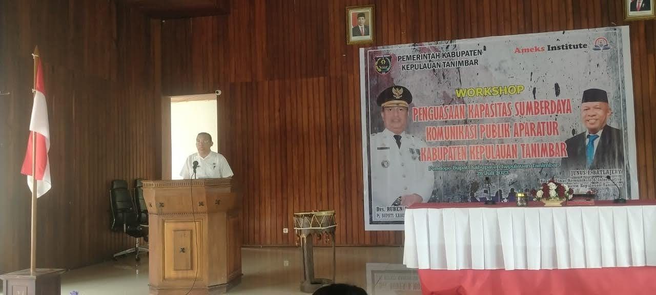 Buka Workshop Peningkatan Kapasitas SD Komunikasi Publik, Ini Harapan Bupati KKT