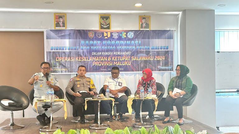 Ditlantas Polda Maluku Dan Jasa Raharja Cabang Maluku Bersama Stakeholder Melakukan Forum Komunikasi Lalu Lintas