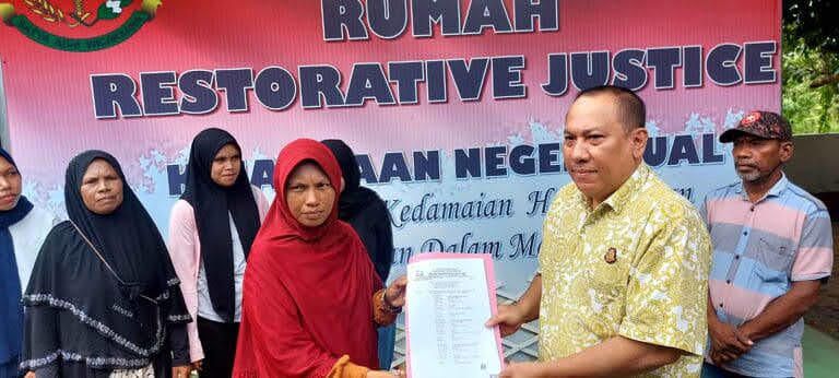 PLH Kejari Tual RJ Empat Perkara Penganiayaan, Tersangka Resmi Bebas