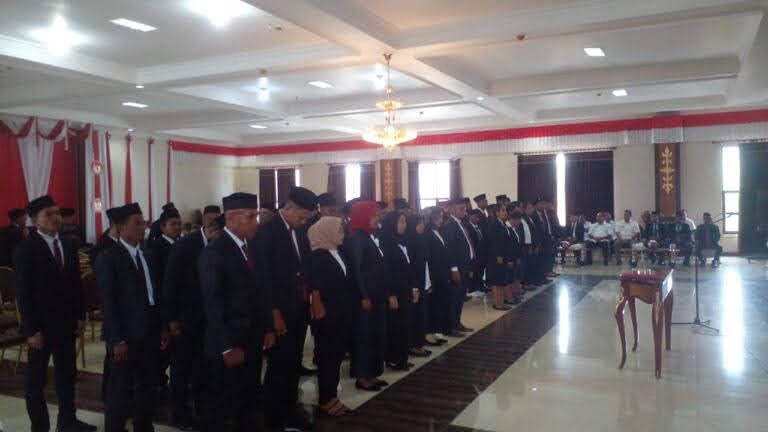 Penjabat Bupati Hadiri Pelantikan Anggota PPK Se-Kabupaten Seram Bagian Barat