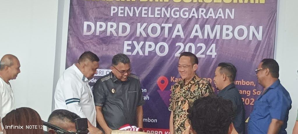 Bantu Masyarakat  DPRD Kota Ambon Gelas Pameran Ekspo 