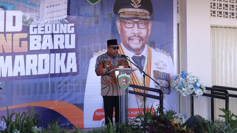 GEDUNG BARU PASAR MARDIKA AMBON RESMI BEROPERASI