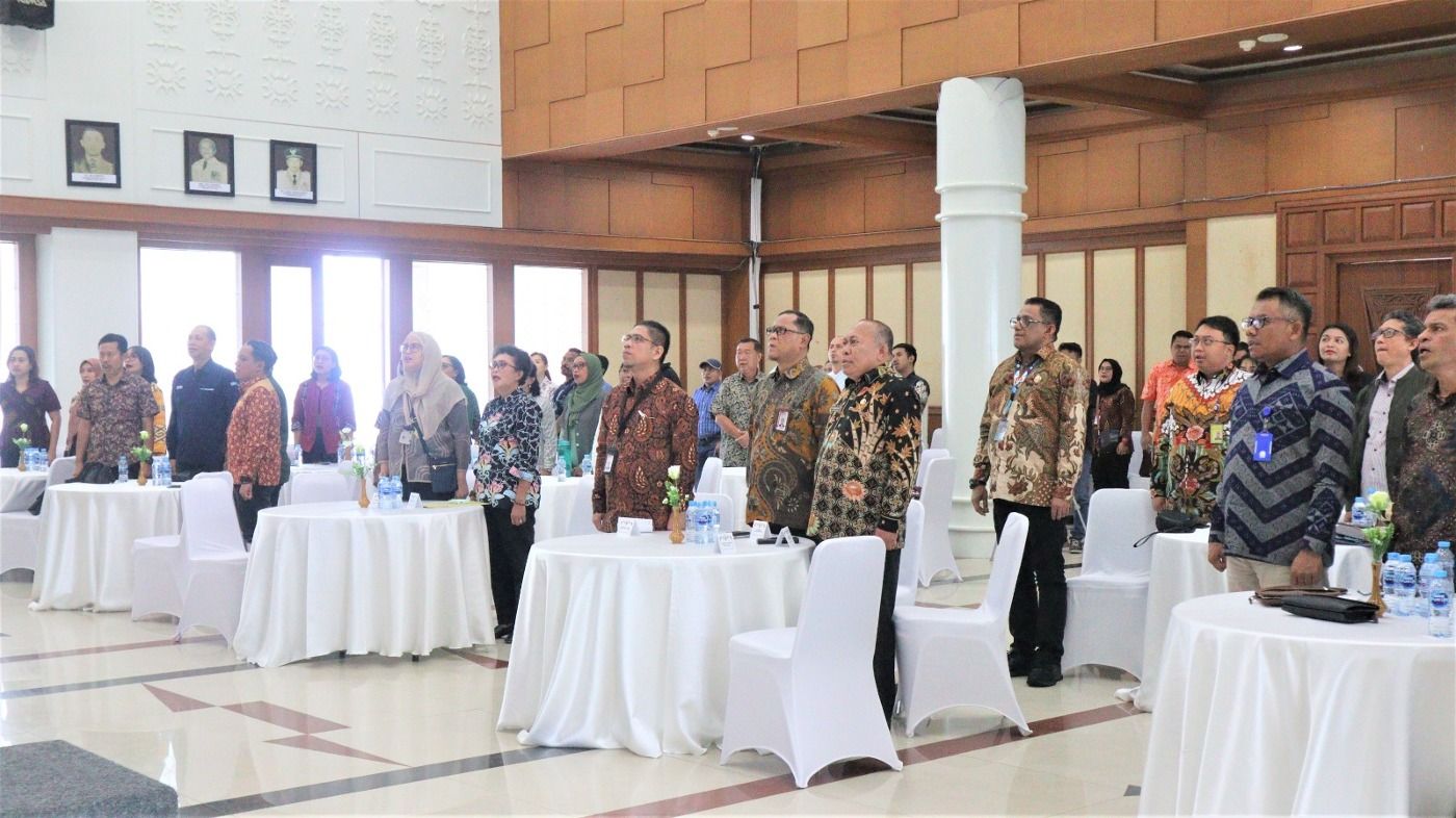 KOLABORASI KPK DAN PEMPROV MALUKU GELAR BIMTEK DUNIA USAHA ANTI KORUPSI