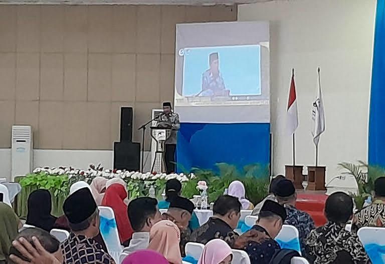 Pj.Walikota Ambon Sambut Gembira  Wisuda Qur’an dan Pengukuhan Alumni Sekolah Cendekia Ambon Angkatan I Tahun 2023.Ini Pesannya 