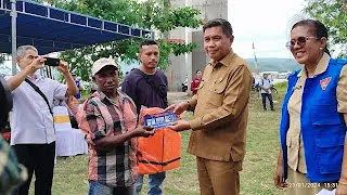 Pemkot Ambon Salurkan Bantuan Pancing Tonda dan Mesin Motor Tempel kepada Nelayan Kecil