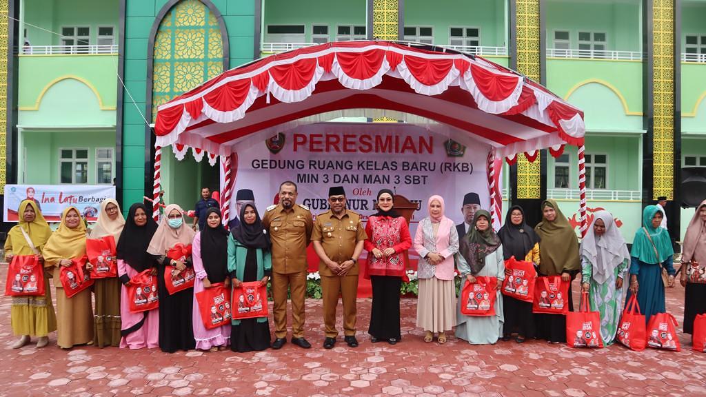 GUBERNUR MI RESMIKAN GEDUNG RKB MIN 3 & MAN 3 SBT