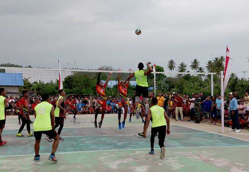 Yonif 734/SNS Juarai Turnamen Bola Volly Lauran Cup