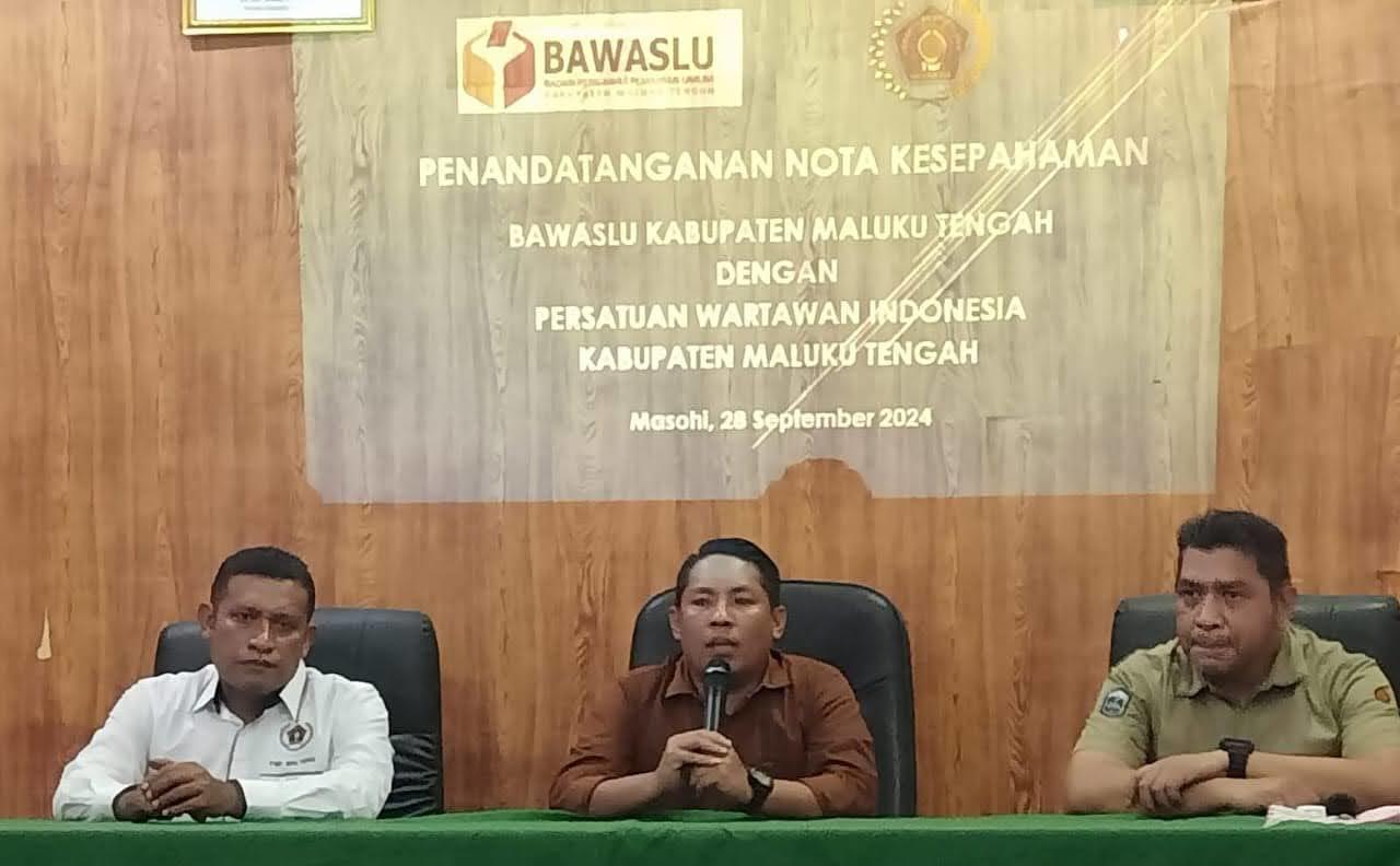 Sukseskan Pilkada Serantak, Bawaslu Teken MoU Bersama PWI Malteng