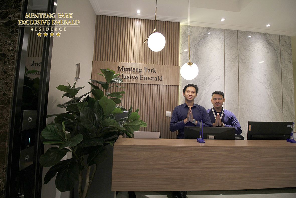 Receptionst Menteng Park Exclusive Emerald