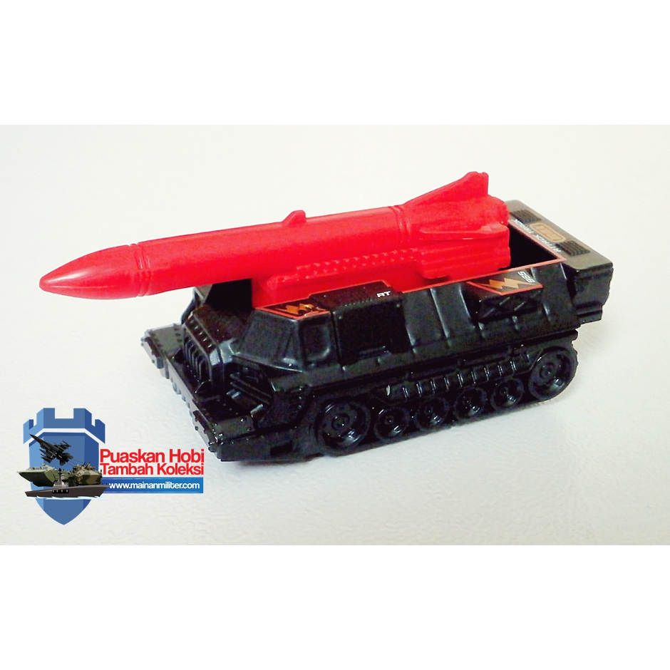Miniatur Kendaraan Militer Peluncur Roket Warna Merah
