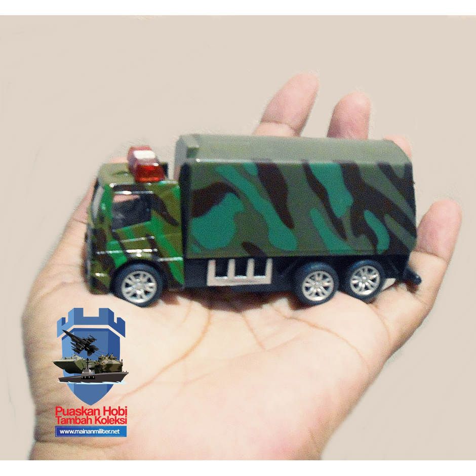 Miniatur Truk Militer Logistik Hijau
