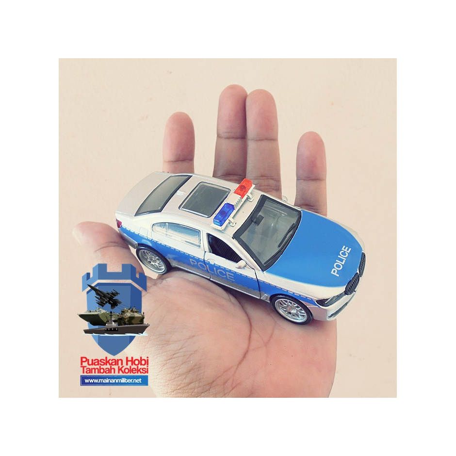Miniatur Mobil Polisi Jerman Sedan